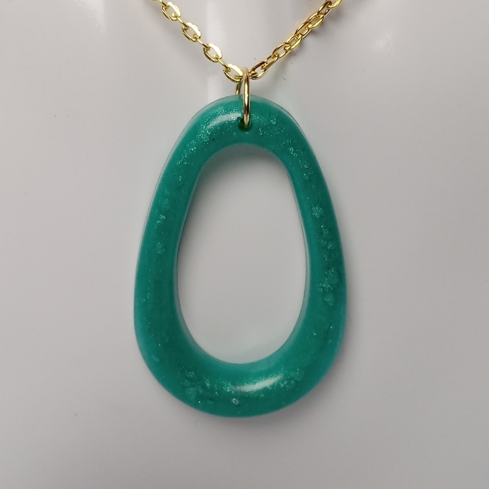 Elegant Teal Pendant Necklace